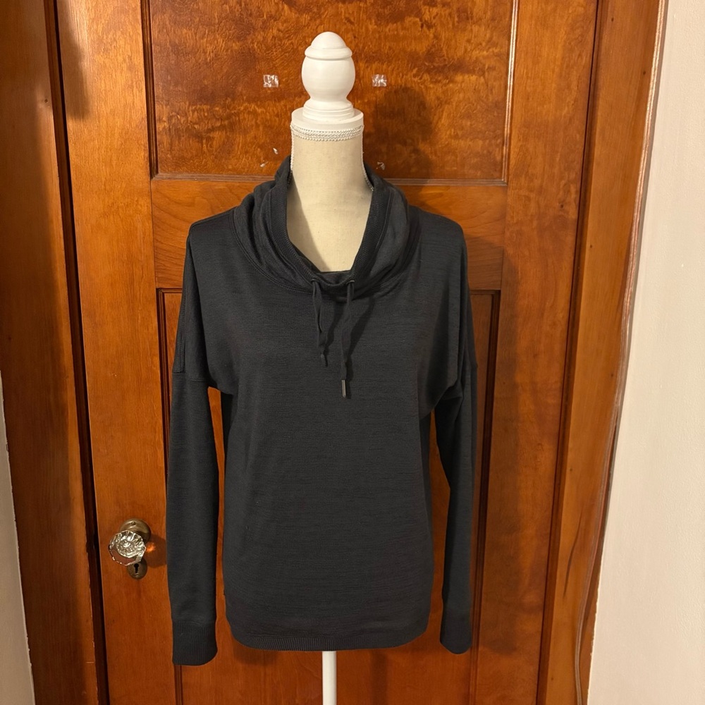 Gerry Ladies Cowl Neck Long Sleeve - Size Medium-